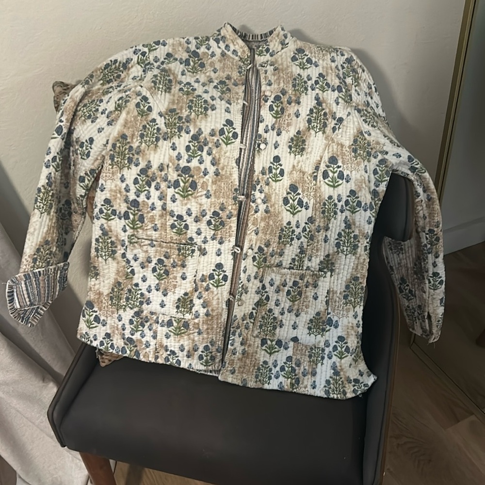 Reversible quilted jacket